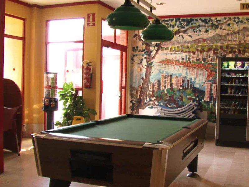 D66563A377DB8113297D2396A813129D