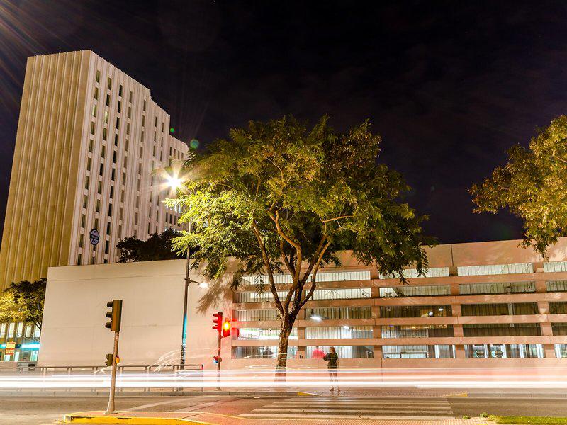 9E061041914E97D09A7A980D14FBB2F4