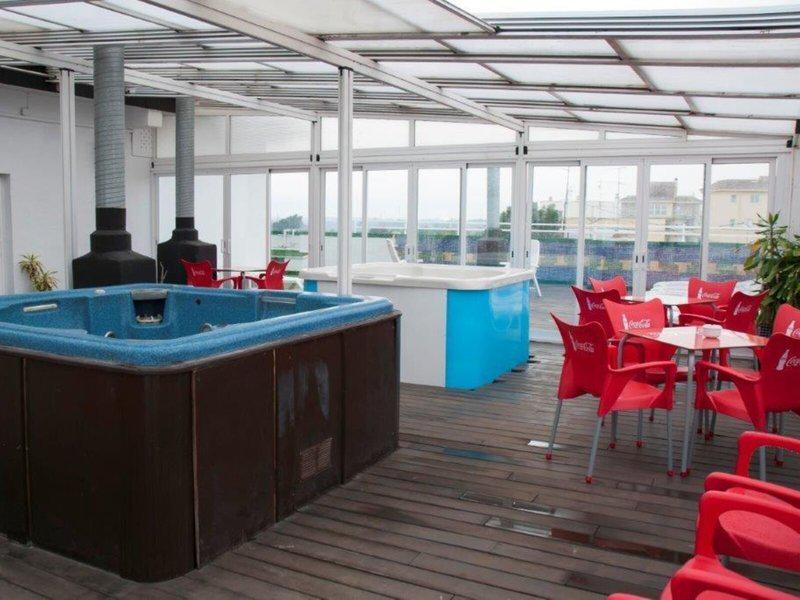 2B425336FF72E8CD877F3D61F703B063