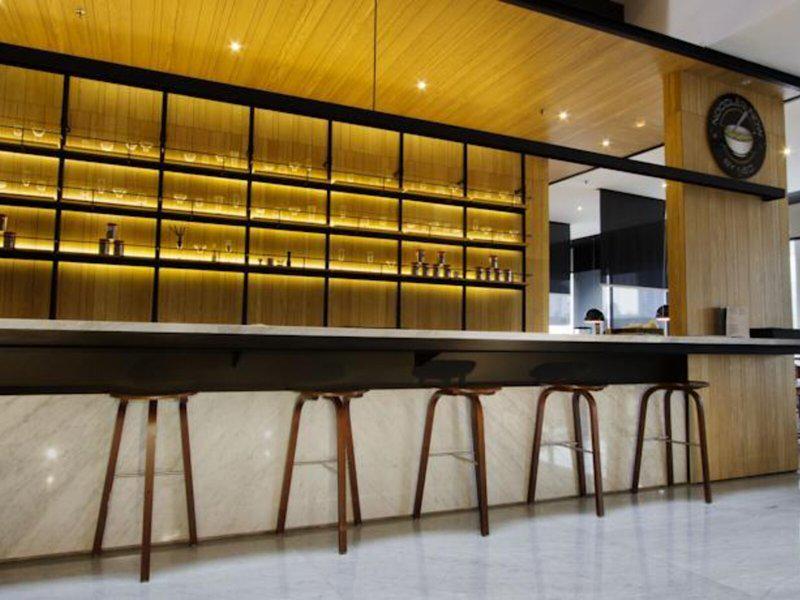 0097CDFD9B44F19DAB99485821B25D82