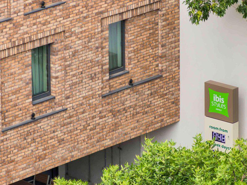 F1700ED741BF6BFA69F7FA37AB5AC4E8