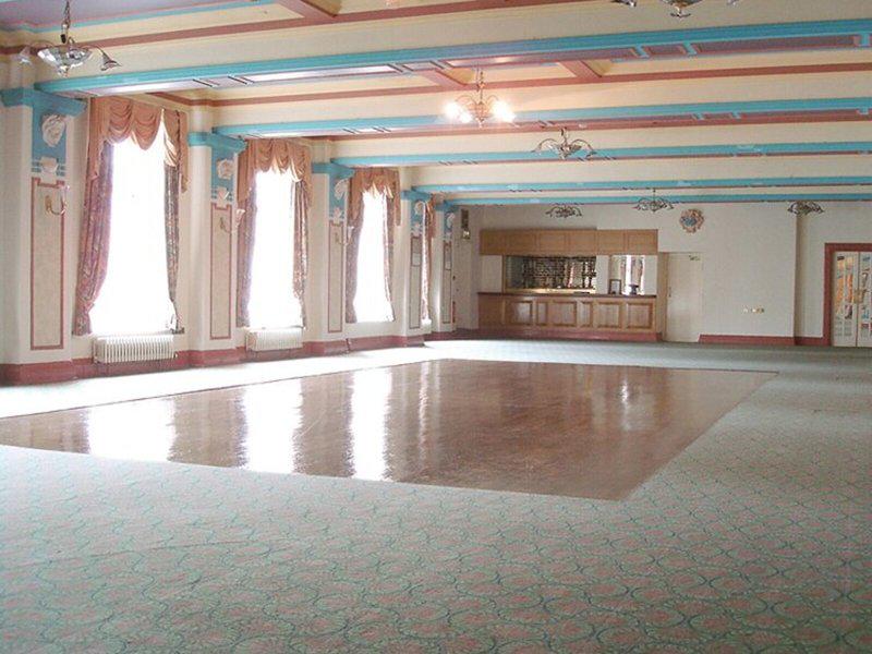 F5C21220F3C81253A8A076D32545C3A0