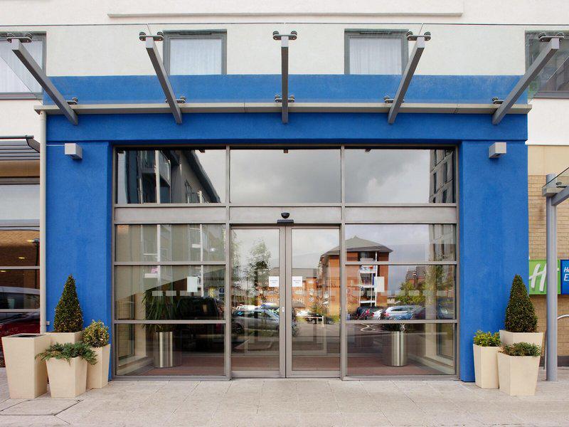 152AD90126F3EA85A029BEBDAC2A46C4