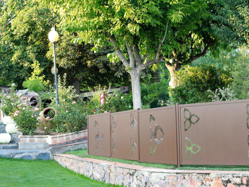 12E976789D71DE96137C41EE7F352EA5