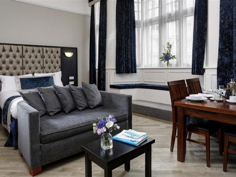 F77D8CBBE559602E1715B5CE74F980B8