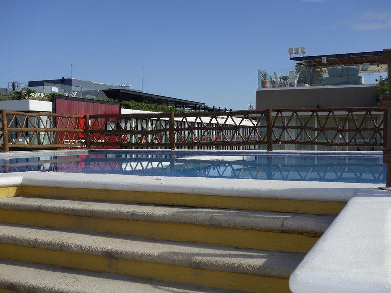 2D140B8B1A4367A87D6474B4091C93AB