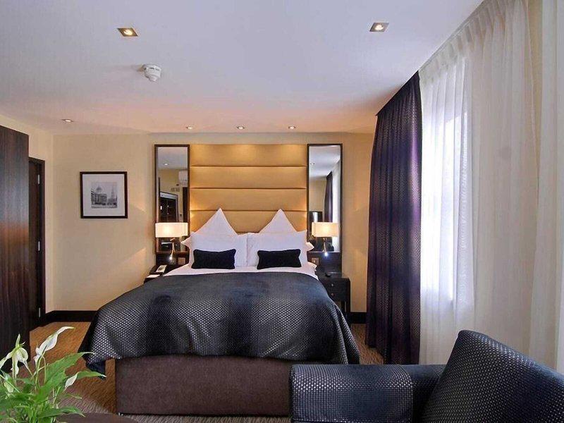 11AC23E9A34B2179D837E918328A2EA4