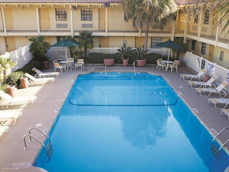 27C638FC28A58E43C81F795E3007DCF1