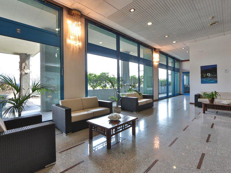 D283D98DDF6C59F1B9A0D075125C7F23