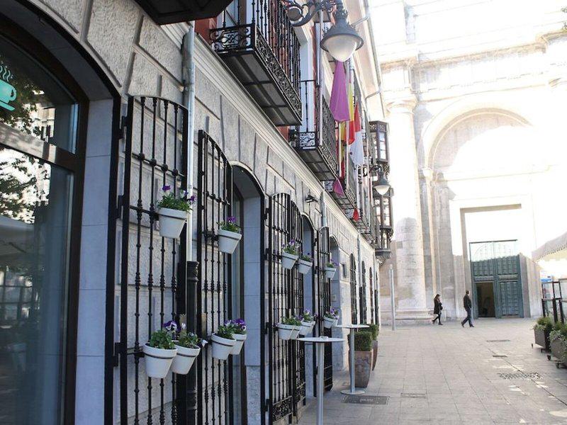 8A9339AAC091F6D37A3BFE22B911D256