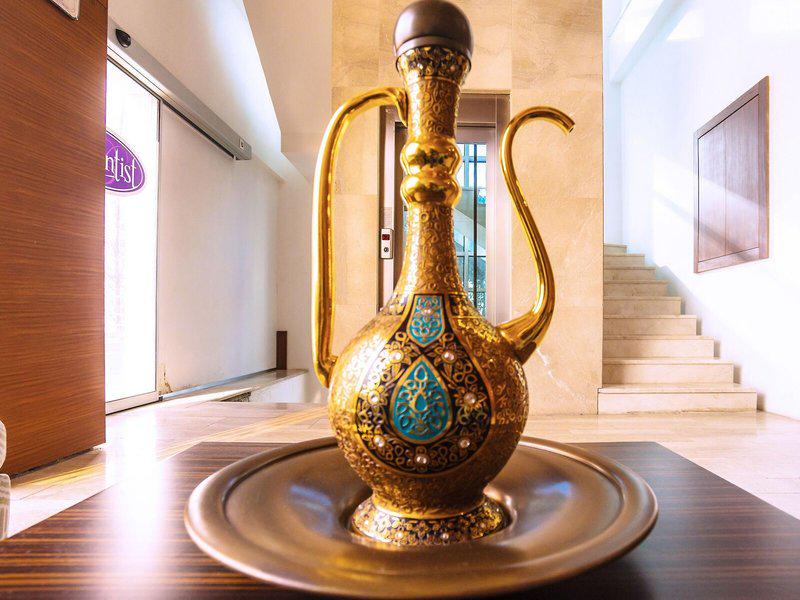 DFD7CEB3F7772F32C1FAB299C2BE9078