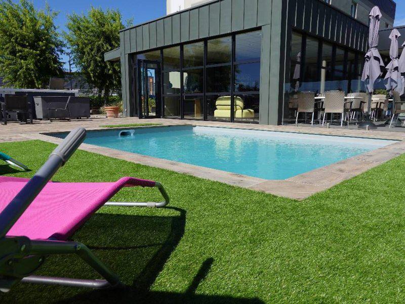 3B21EA99B4ADD677F4D6585258EB3FD8