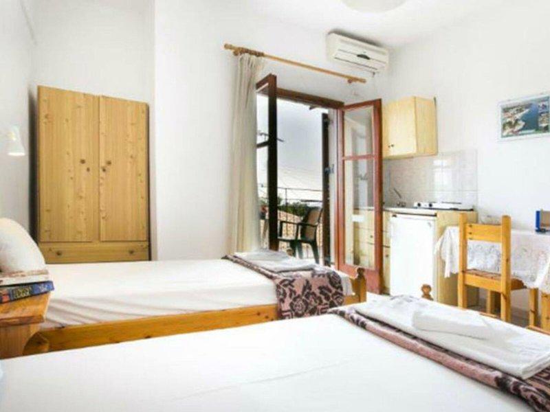 D06D9E2C9B2E1A6C16B48AE6C53442E1