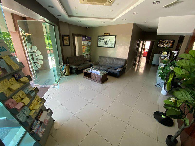 DEEC95BDB5886718FF21C2BDC0973BA9