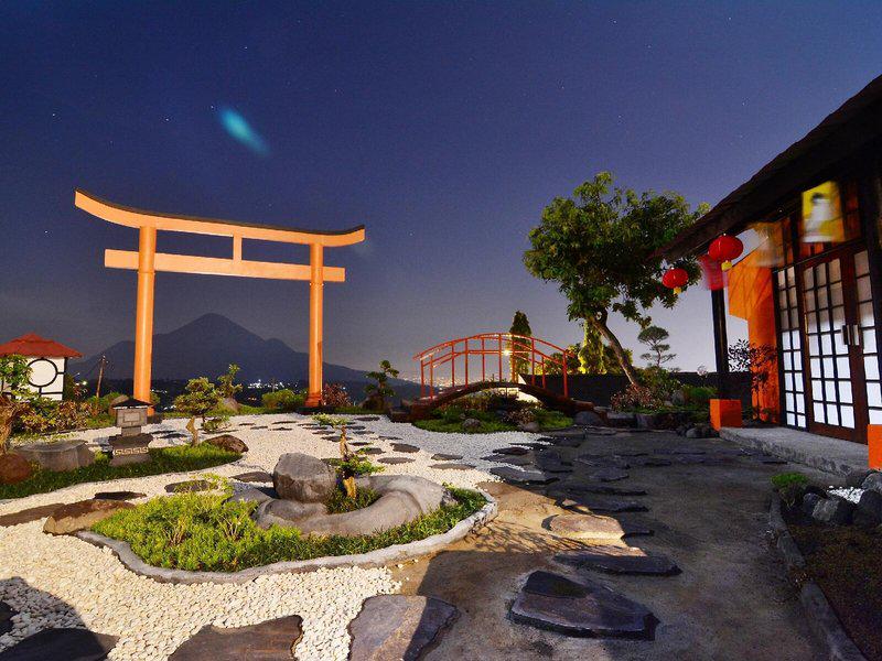 B39FF2B222EA4A2190D1C1156CD5F384