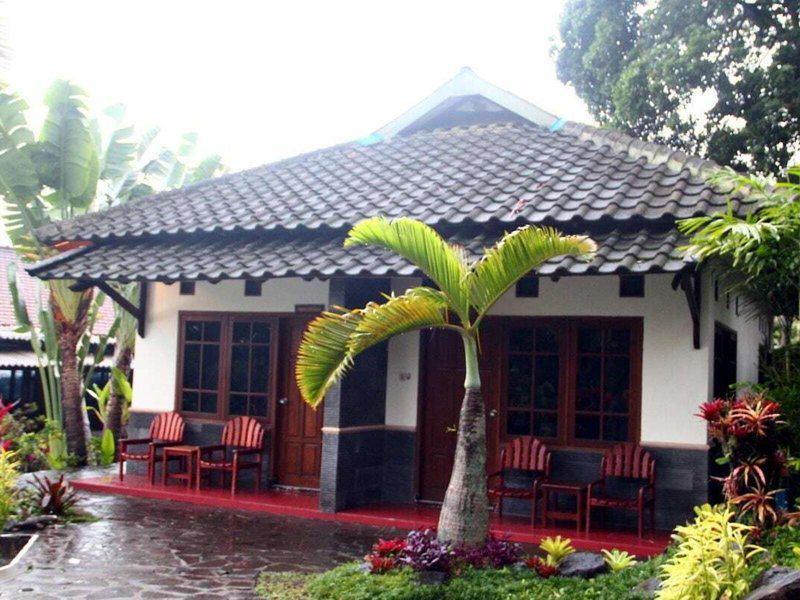 ABB1E37101F9DEBAE675927B9C88BF61