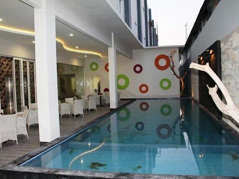 F7780752A3DF8B87972312A12B44FB97