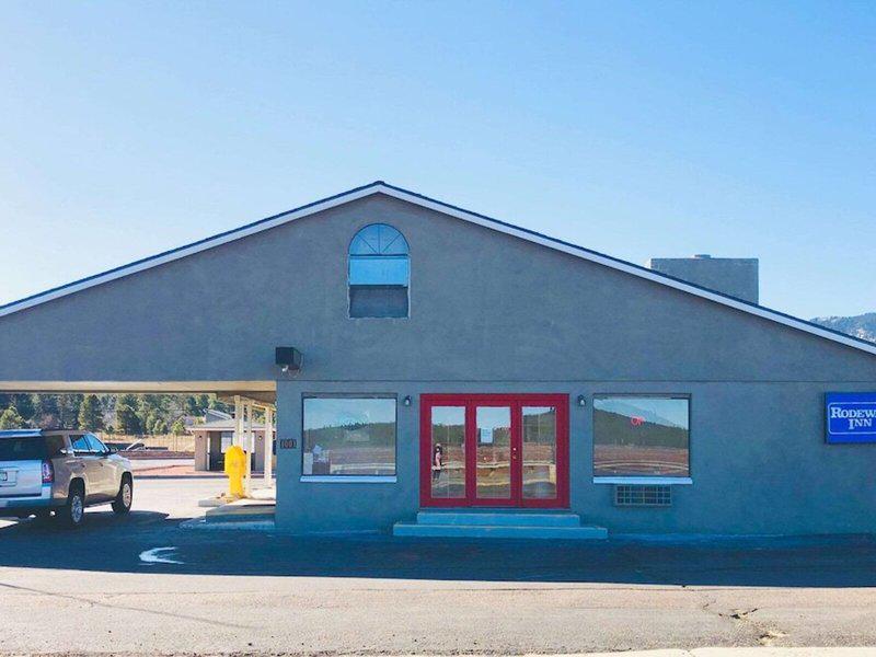 A8995E6BACAEB1B3F292249D67750E1E