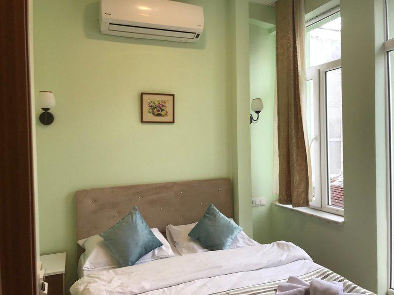 48D1D27EF38E084000B4C5E9D42199E8