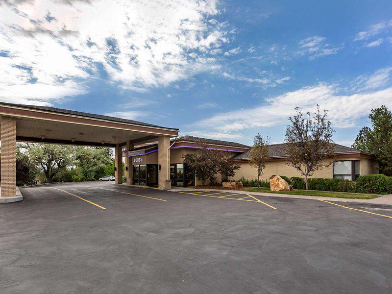 2DB6C9C14838DEA5335D78669F963E10