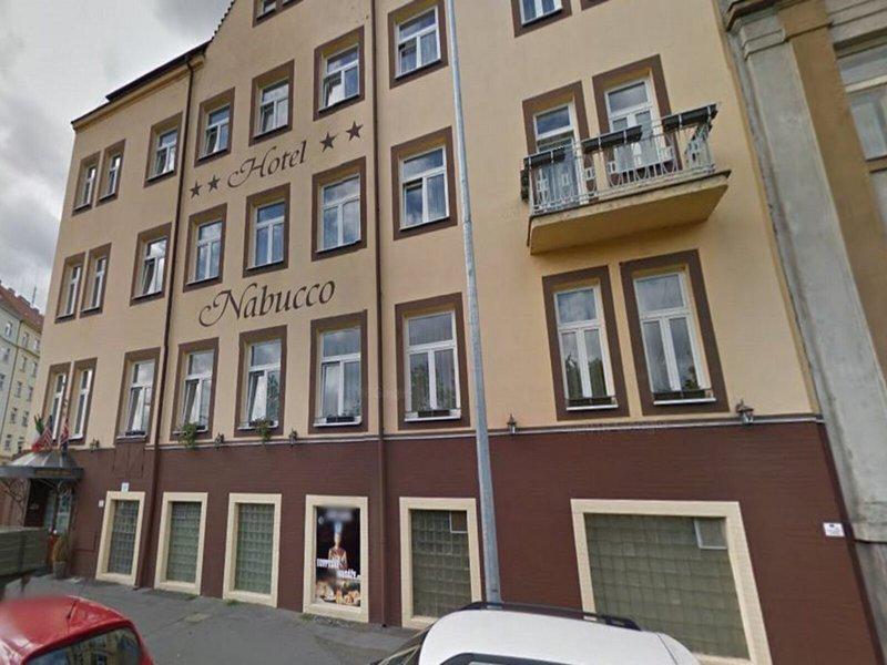 DEDD371700F0B47B21AC4C23670A4F4B