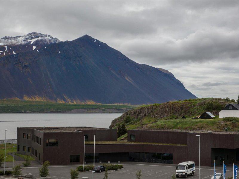 C2E7A478D0CF66A8CAD2F9F2D0F5BB44