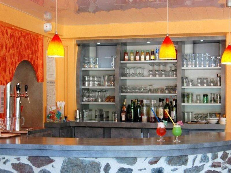 D6CDE5360749800ECD8104BDFDDC3F0A