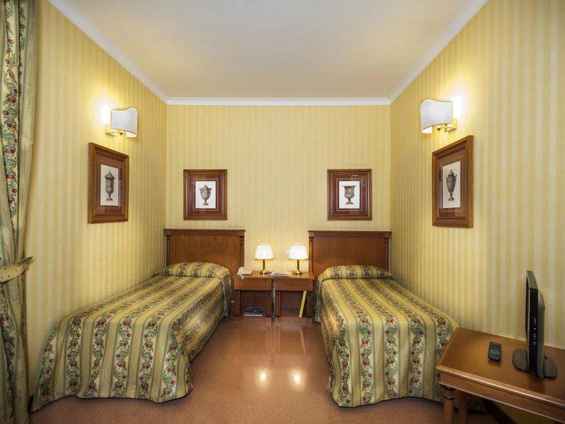 1F841CC327BF7452306F42E9A4D9F6ED