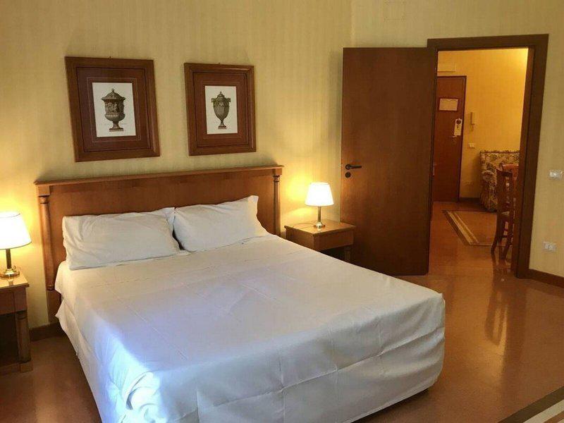 BD6FC77E53CCDEA362E55C446FF00FD2