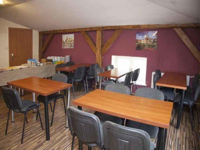 3ED32C29C82841937A6B167A1DE7AE28