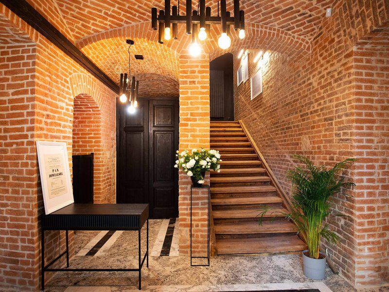 6F9392125E3F790B5C477564F58A0A3F