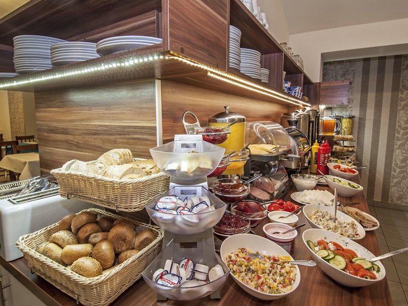 AB3F8DDF5F4BF95864B0E39D949E29AA