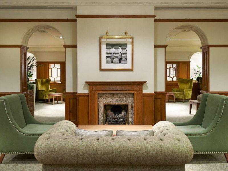 83E49A604E2E953304C9AEDF8F5FDFF2