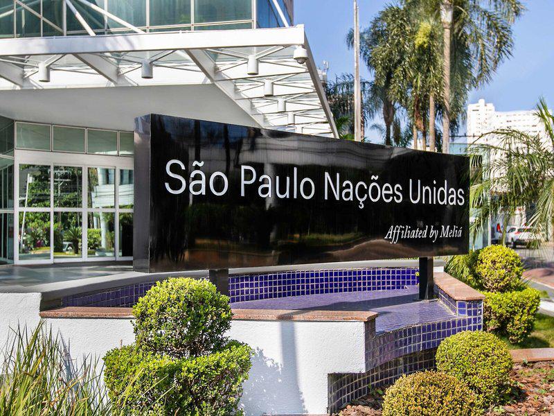 4DFF512BA8BA2F9666B686B95C2CF04A