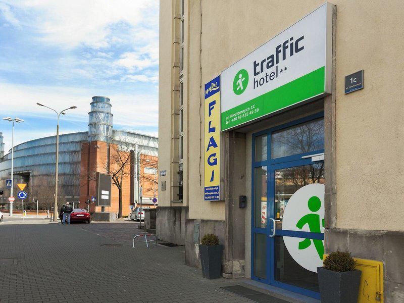 61B2EF236E10C85B9BB9E824ACE17AA7