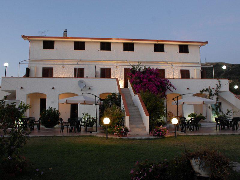 06923DE8D253A0A1516A6010E52410F2