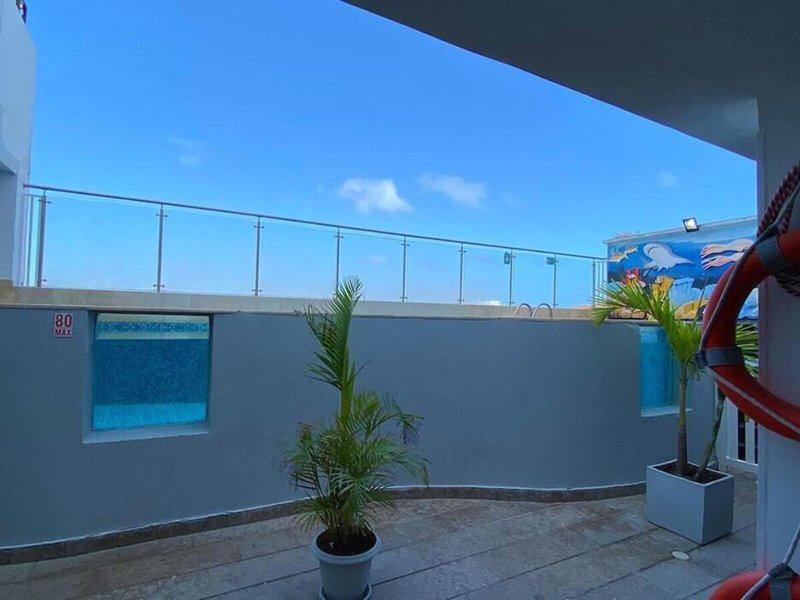 03CD564BC1A7A75AF23D37C069A0D1D2