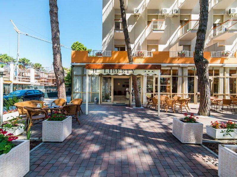 239EC3CCEE0C1C66074B89A1B7A5D46D