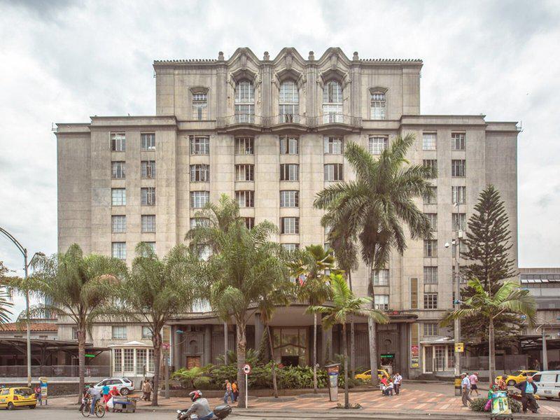 2FF111A94C83ED5C2ECAAAE48EABF48C