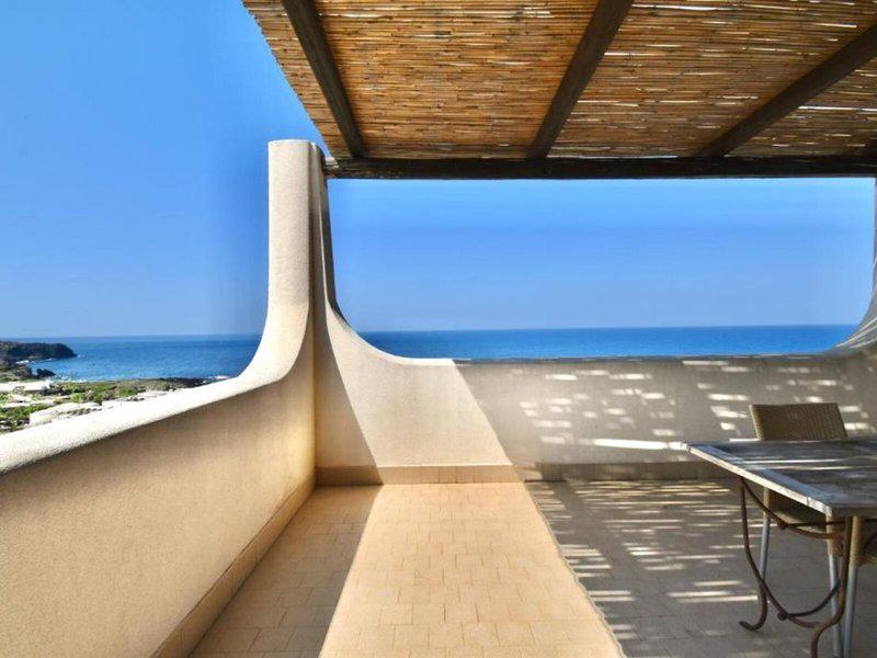 83FCF7F99C4F44A6D5F49600B9FE272D