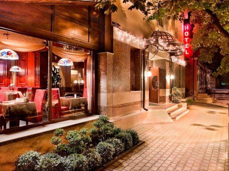 2C2C25529ABED5D4DA0B52474F504952