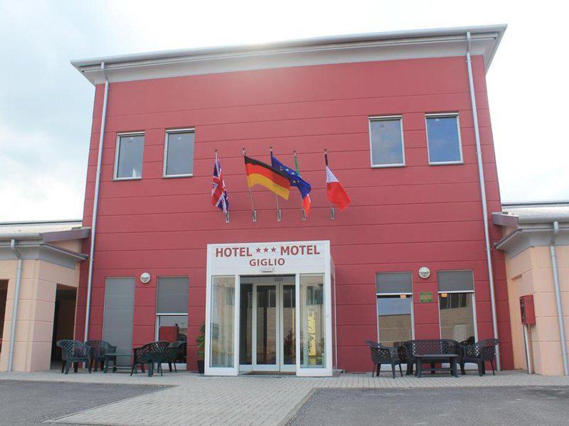 CD239204B3EF90ECAF63945A0A5F1A90