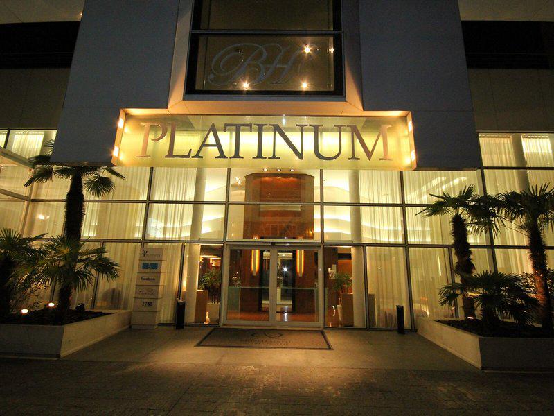 B6BC7FD7A17D1EBDBFB72154A521B4E5