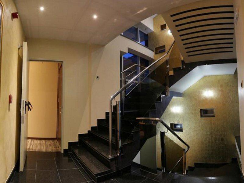 3ADCC32BC63E534619781DCD4F90A8EB