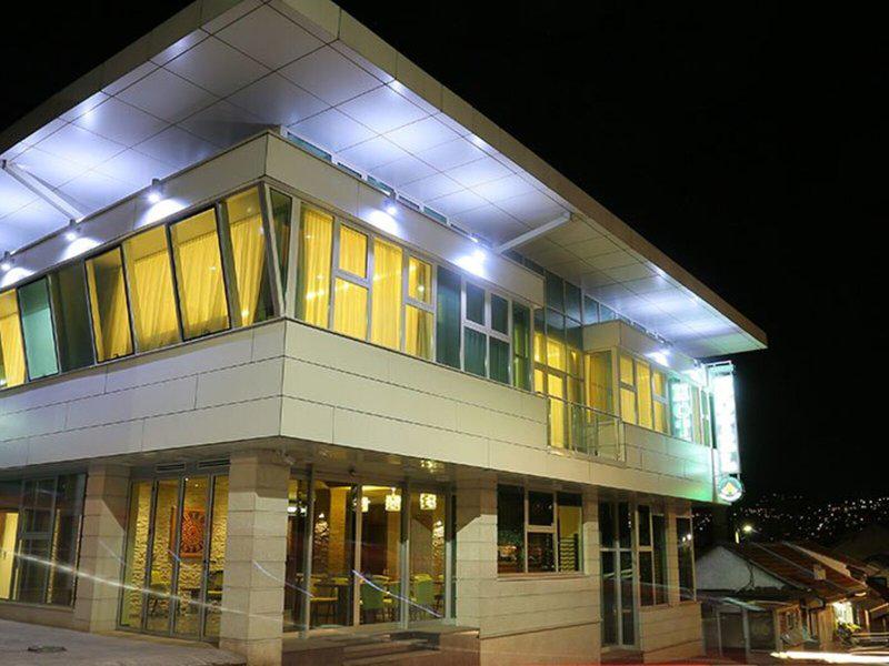 BB280E35CCD2587D83F69C90EB60FF0C