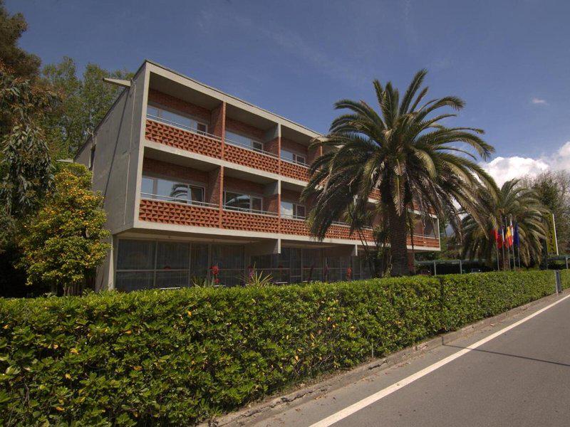 32D7F81EB0FF38E804C3B8CABBC83018