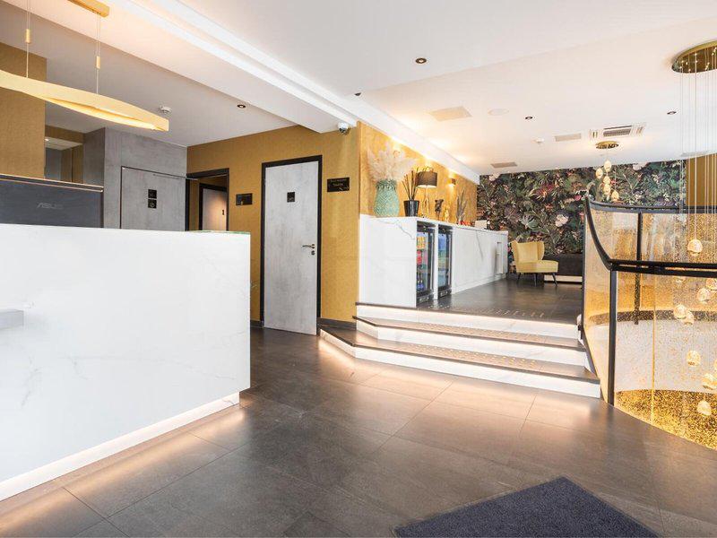 742ABC8EA55679F43EAC3382A183B1B7