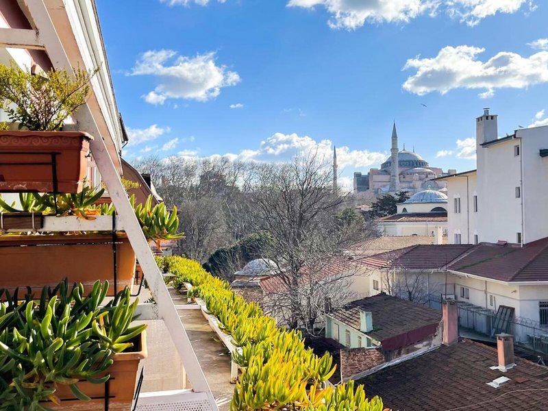 1569441DCD14B823A38AC36A687AC787