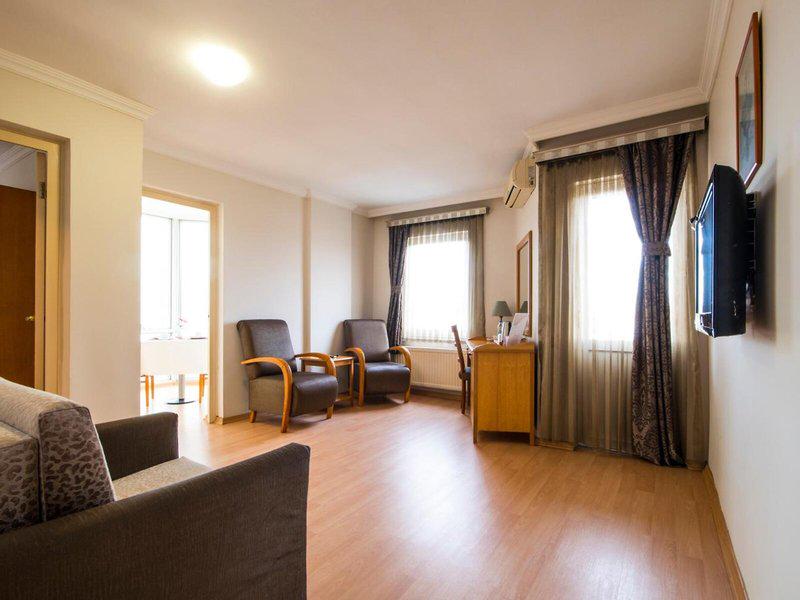 5D53B65D62F5C0B21DA9168E94FDA8B1