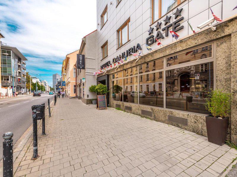 67CE2DDBDCAC51B0896921F2E8AEF8AD